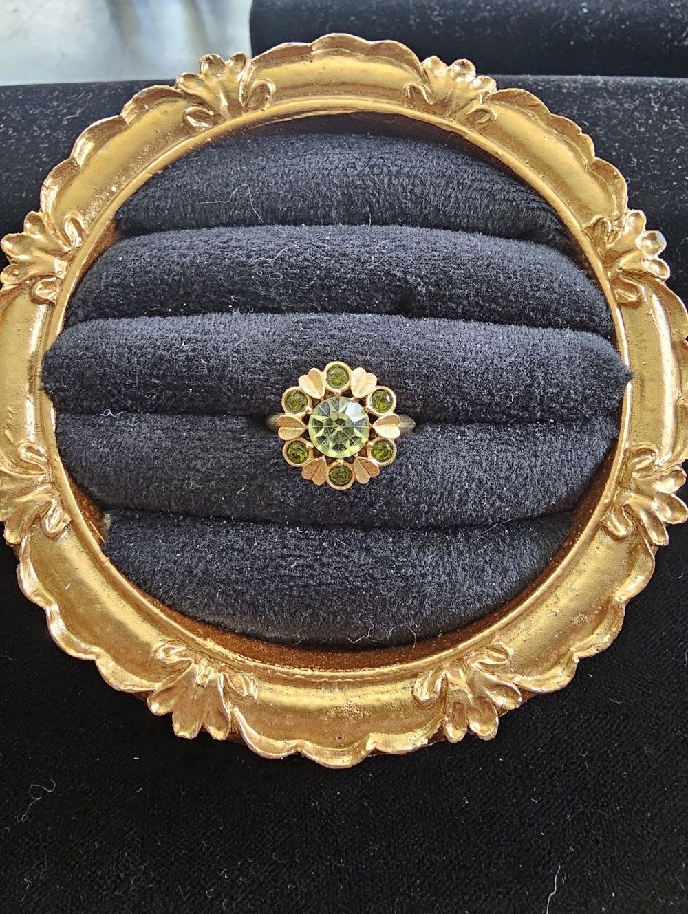 Vintage Avon Ring Size 3.5/ 4.5